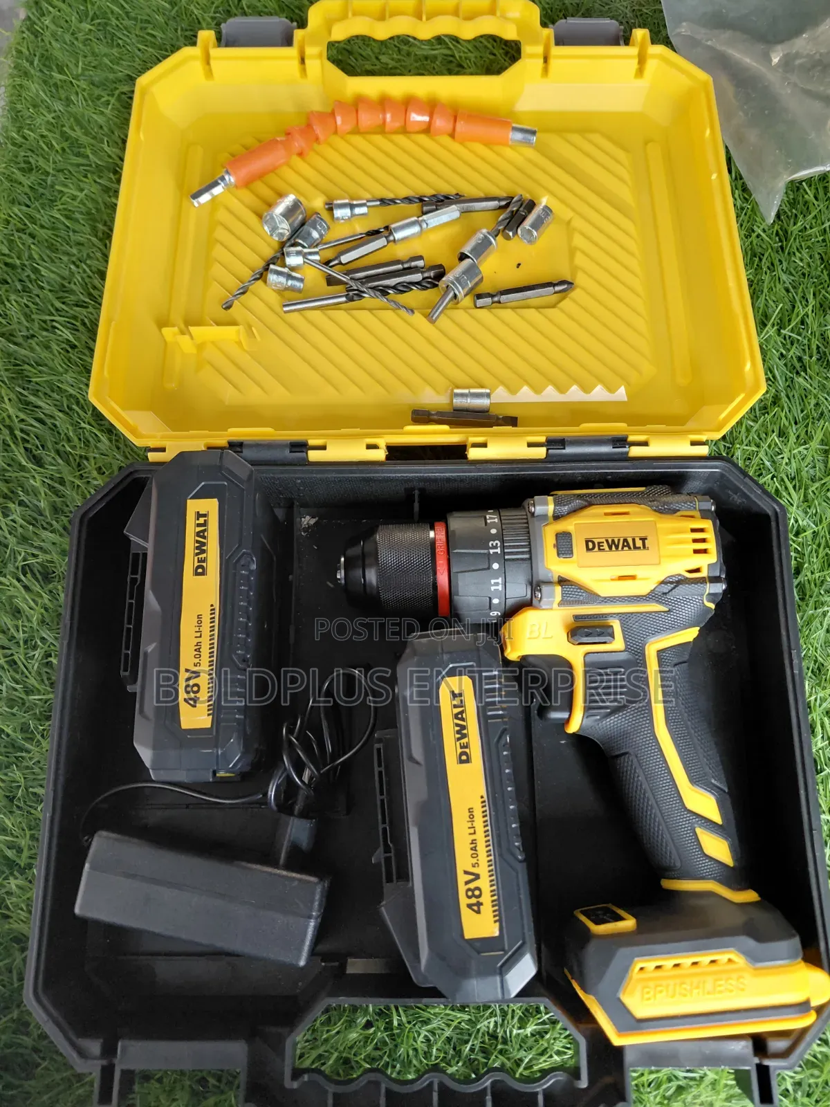 48 Volt Dewalt Screwing Machine