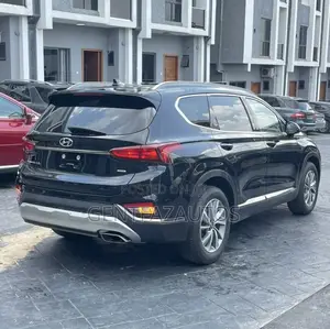 Hyundai Santa Fe Limited Ultimate AWD 2018 Black