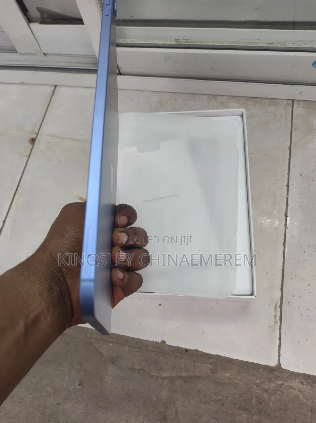 New Apple iPad (2025) 128 GB Blue