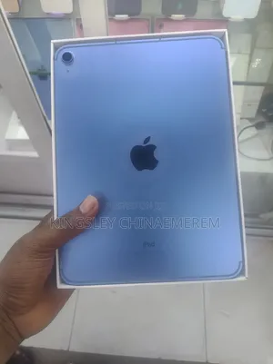 New Apple iPad (2025) 128 GB Blue