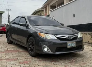 Toyota Camry 2013 Gray