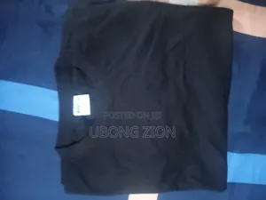 Roundneck T Shirt