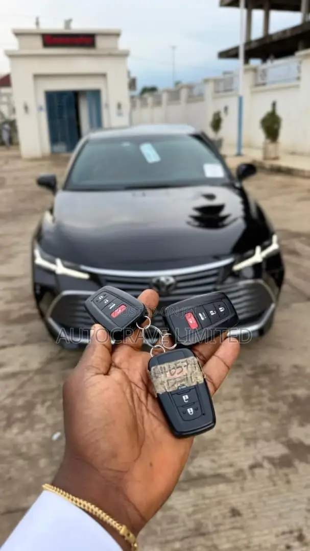 Toyota Avalon Limited 2020 Black