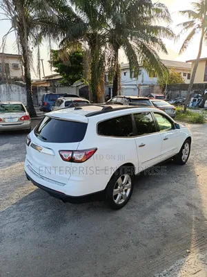 Chevrolet Traverse 2017 White