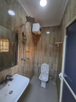 2bdrm Room & Parlour in Apo Resettlement for sale