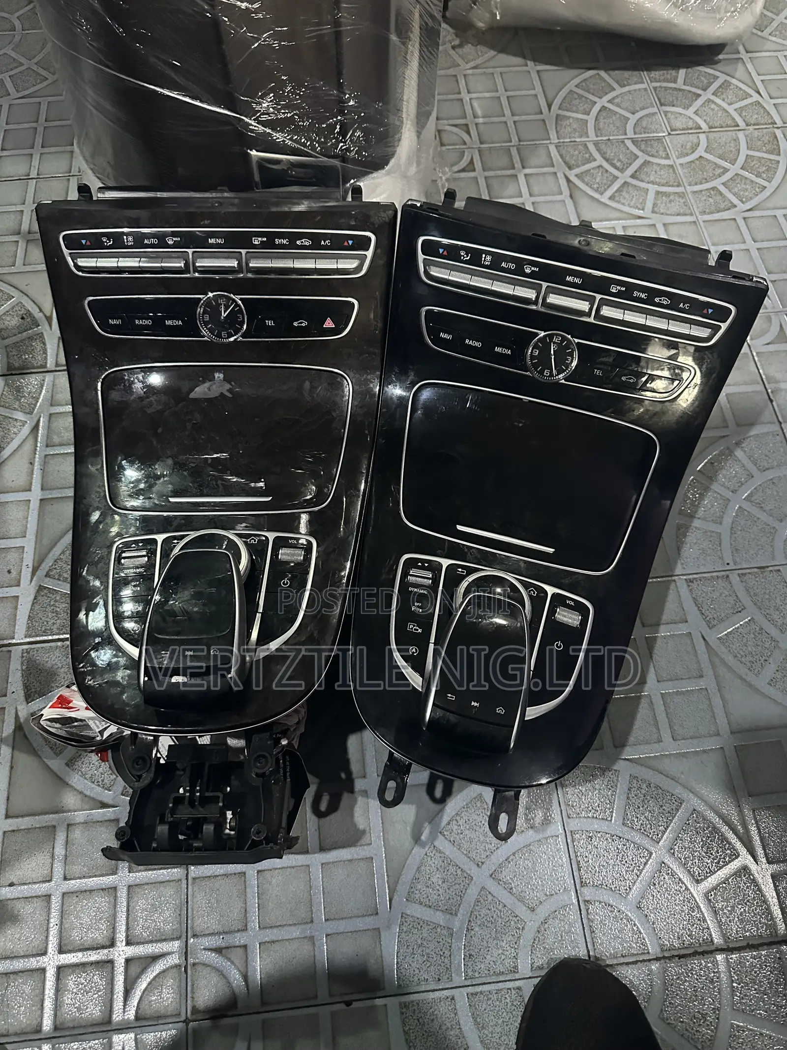 E Class 2017 Center Console Formica Benz