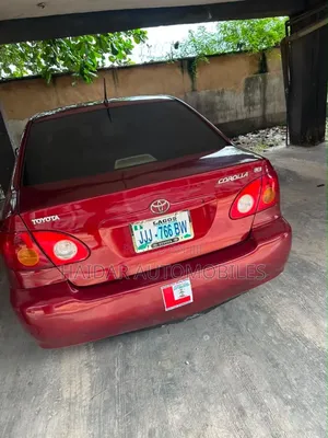 Toyota Corolla 2004 Maroon