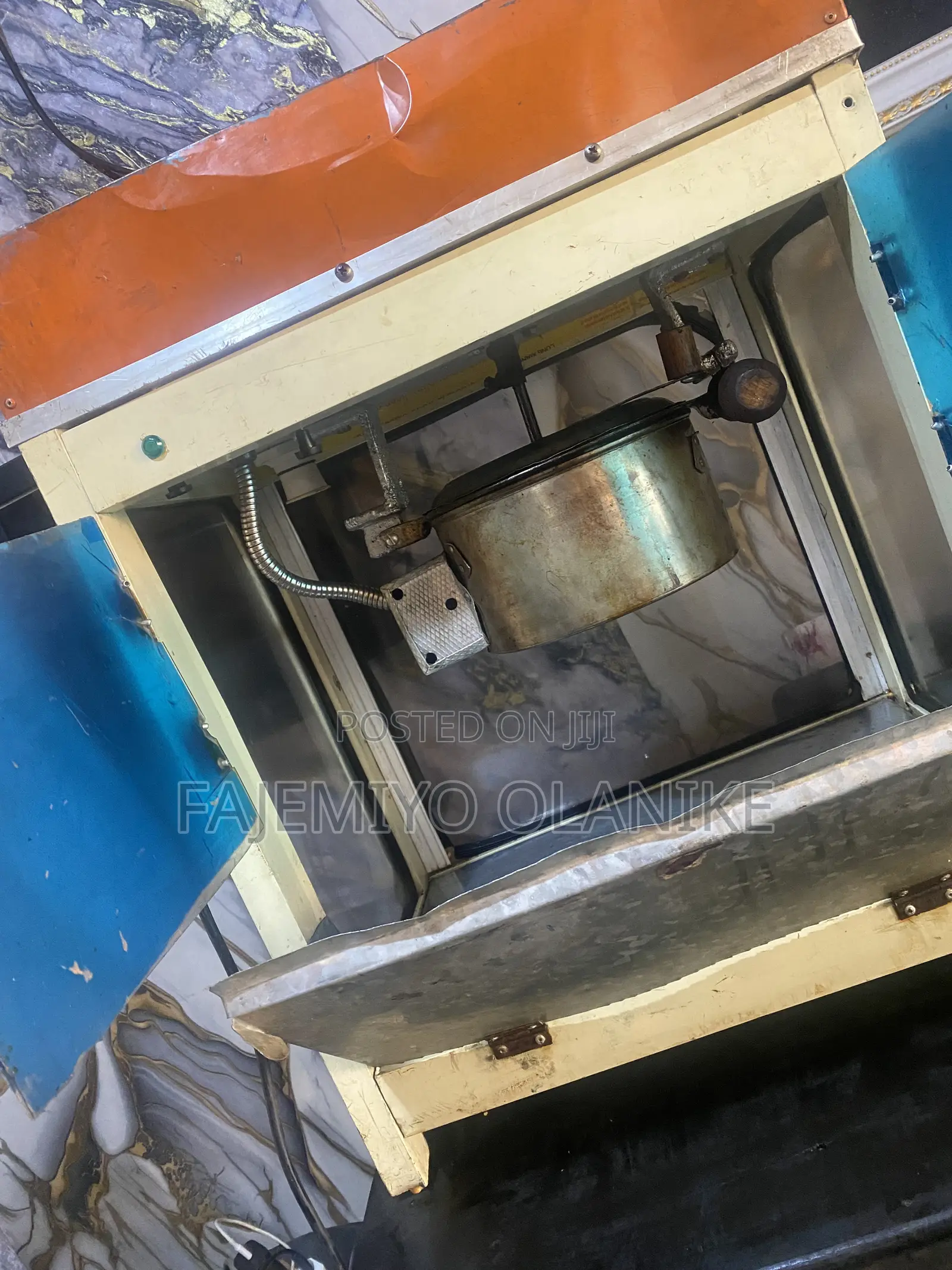 Popcorn Machine