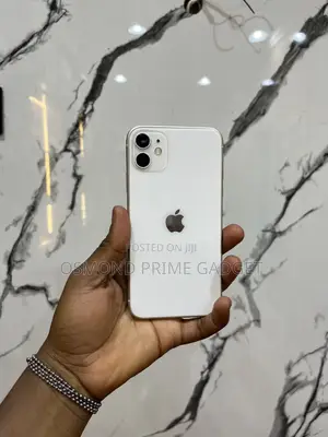 Apple iPhone 11 64 GB White