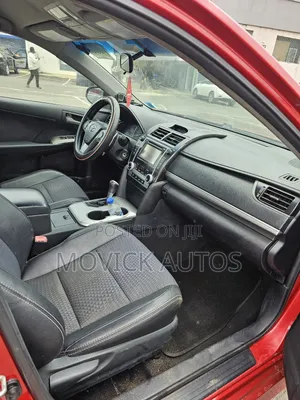 Toyota Camry SE 4dr Sedan (2.5L 4cyl 6A) 2013 Red