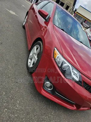 Toyota Camry SE 4dr Sedan (2.5L 4cyl 6A) 2013 Red