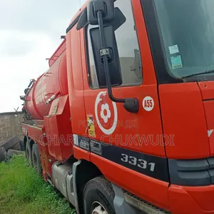 Mercedes Benz Sewage Truck