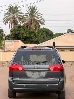 Toyota Sienna LE AWD 2006 Gray