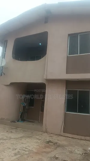 2bdrm Block of Flats in Olaniyi, New Oko Oba for sale