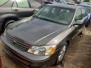 Toyota Avalon XL w/Bucket Seats 2002 Gray