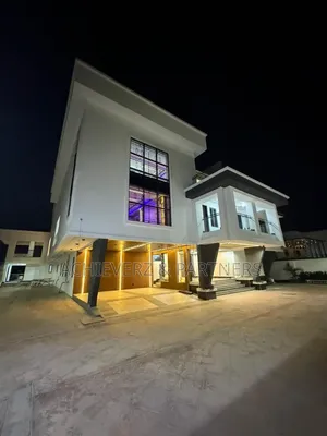 9bdrm Mansion in Guzape District for sale