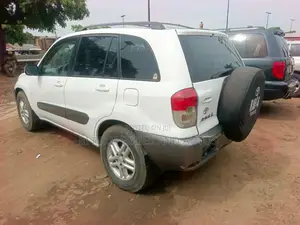 Toyota RAV4 2005