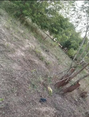 6 Plots of Land at Lautech, Iseyin Campus for Sale. Iseyin, Oyo State