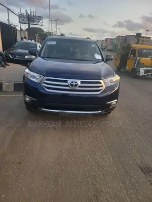Toyota Highlander 2012 Blue