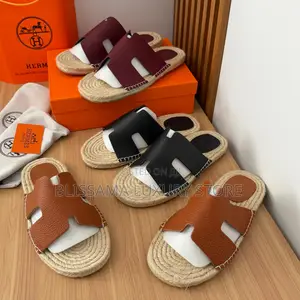 Hermes Luxury Trendy Men Slippers– Comfortable, Durable Stylish