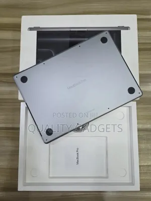 Laptop Apple MacBook Pro 2023 M3 8GB Apple M3 SSD 512GB