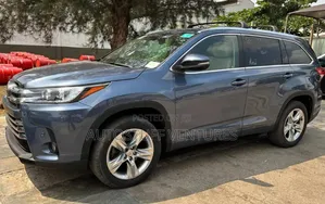 Toyota Highlander 2015 Blue