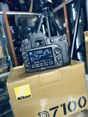 Nikon D7100