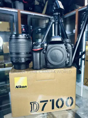 Nikon D7100 With 18-105 Vr Lens