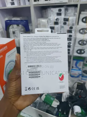 Samsung 65watts Power Adapter.