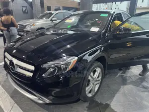 Mercedes-Benz GLA 250 2016 Black