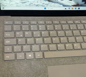 Laptop Microsoft Surface Laptop 4GB Intel Core M3 SSD 128GB