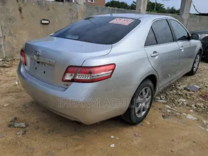 Toyota Camry 2010 Silver