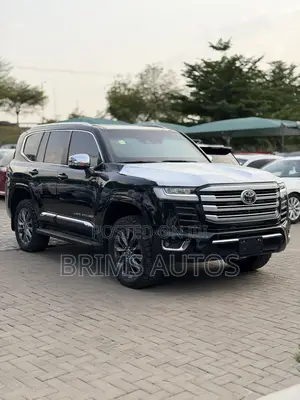 New Toyota Land Cruiser LC300 2025 Black