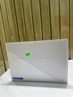 Laptop Asus ROG Zephyrus G14 16GB AMD Ryzen 9 SSD 1T