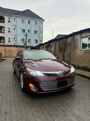 Toyota Avalon Limited Sedan FWD (3.5L 6cyl 6A) 2013 Burgundy