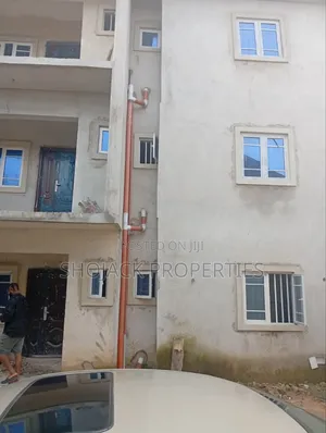 2bdrm Block of Flats in Second Market Eneka for rent