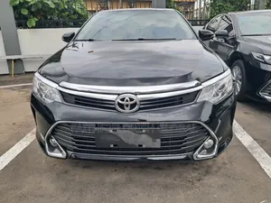 Toyota Camry 2017 Black