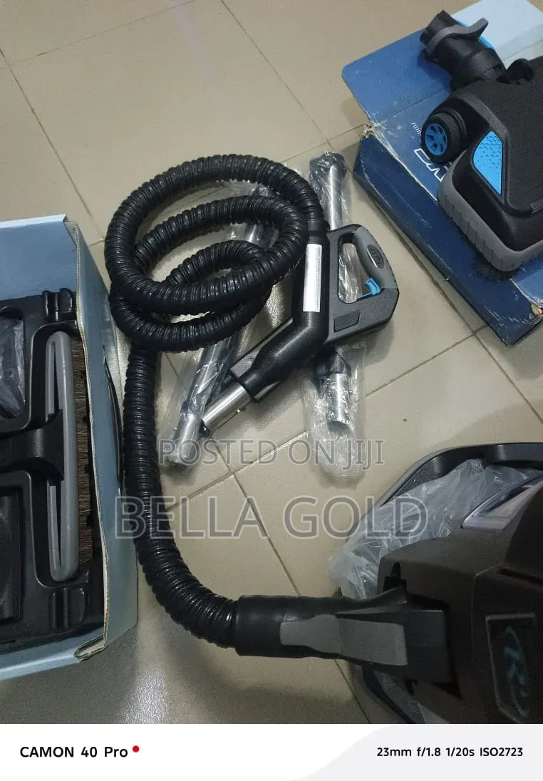 Vacuum Cleaner