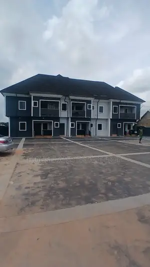 Furnished 1bdrm Room & Parlour in Houseland Real, Benin City for rent