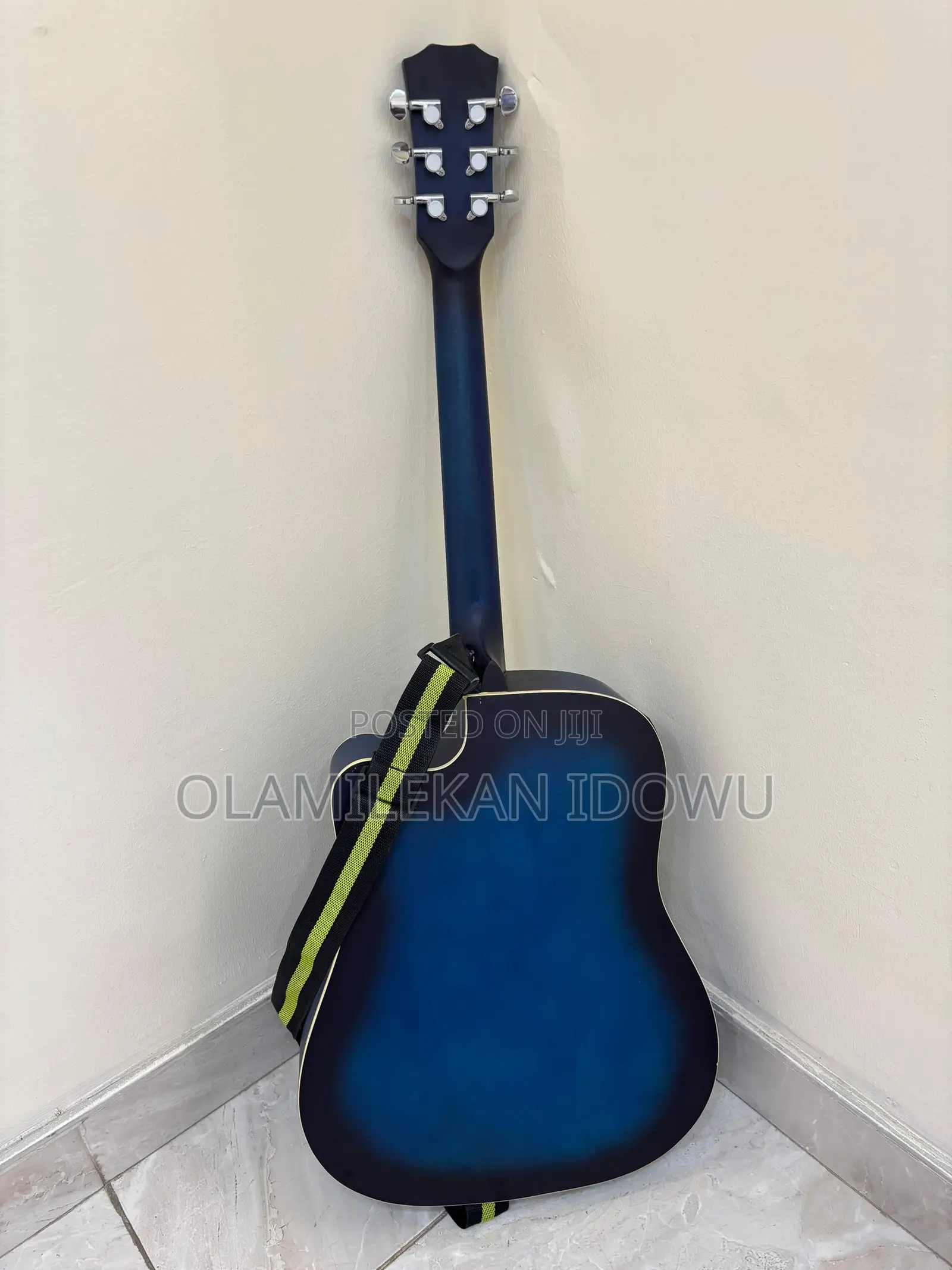 Semi-Acoustic Guitar [With Free Capo]