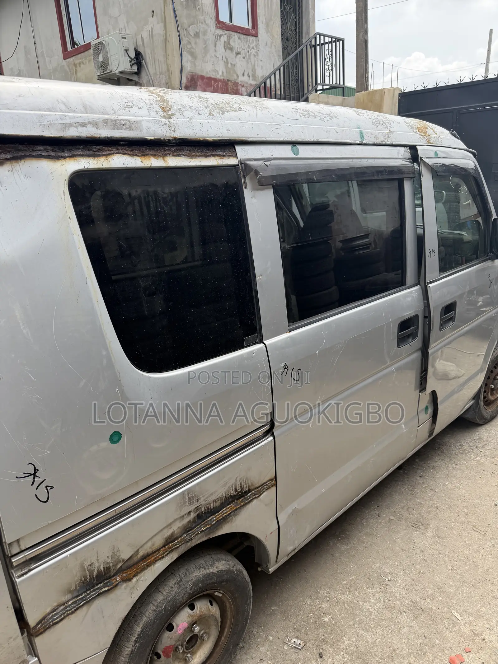 Suzuki APV Minibus 2010 Grey