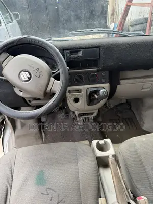 Suzuki APV Minibus 2010 Grey