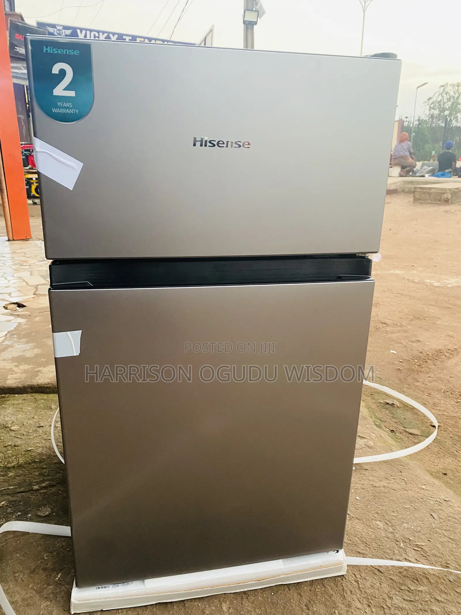 Hisense Double Door Table Top Refrigerator