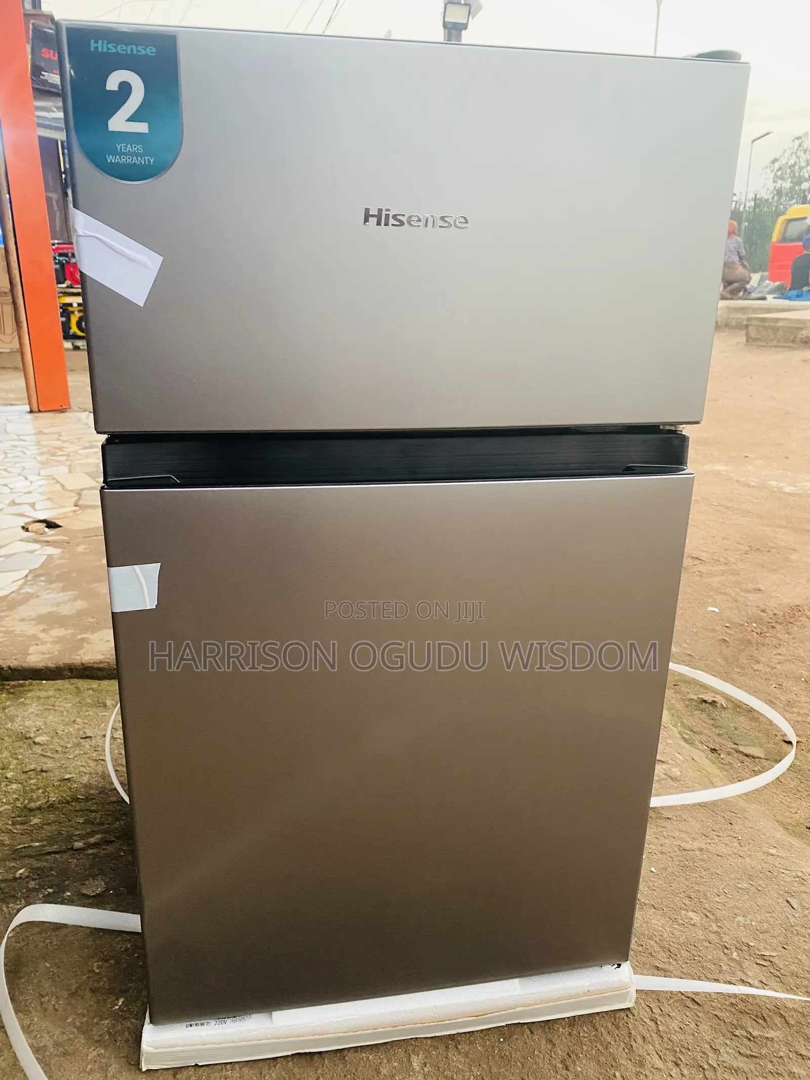Hisense Double Door Table Top Refrigerator