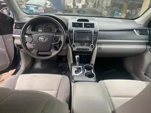 Toyota Camry LE 4dr Sedan (2.5L 4cyl 6A) 2014 Black
