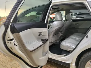 Toyota Venza XLE 2014 White