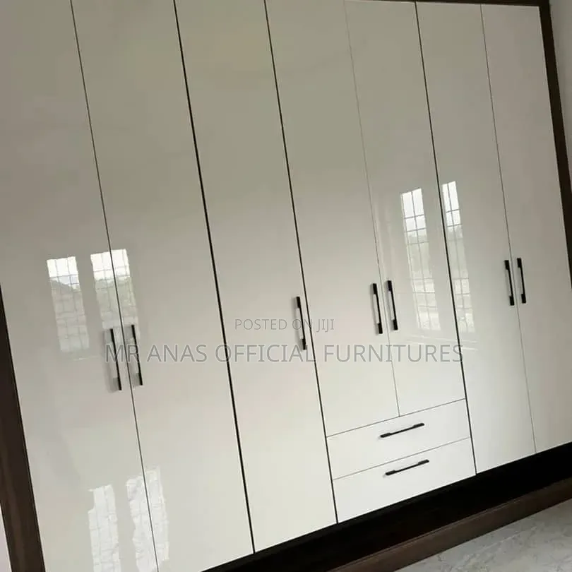 Closet and Wardrobes