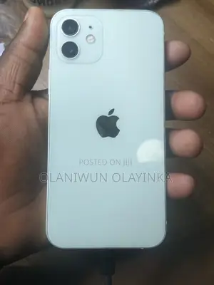 Apple iPhone 12 64 GB