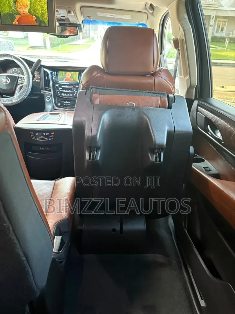 Cadillac Escalade ESV 2015 Black