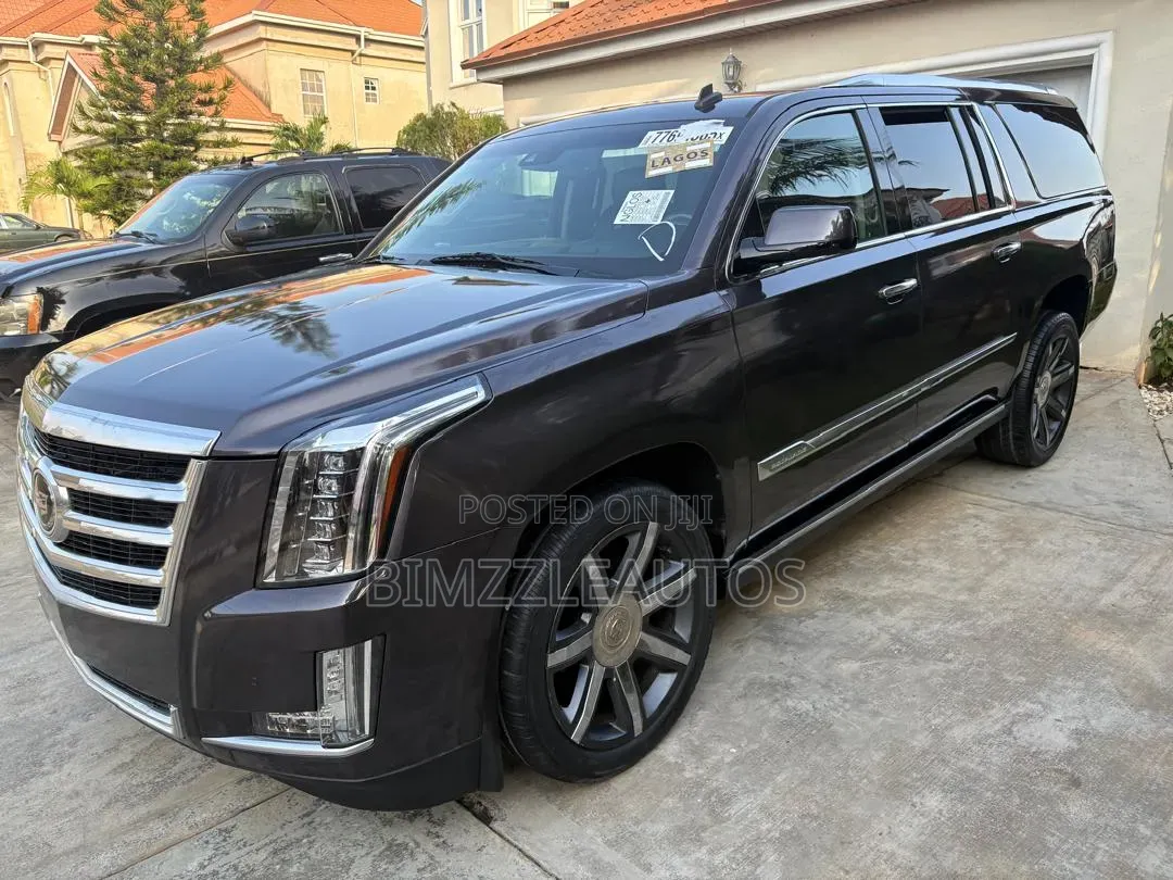 Cadillac Escalade ESV 2015 Black